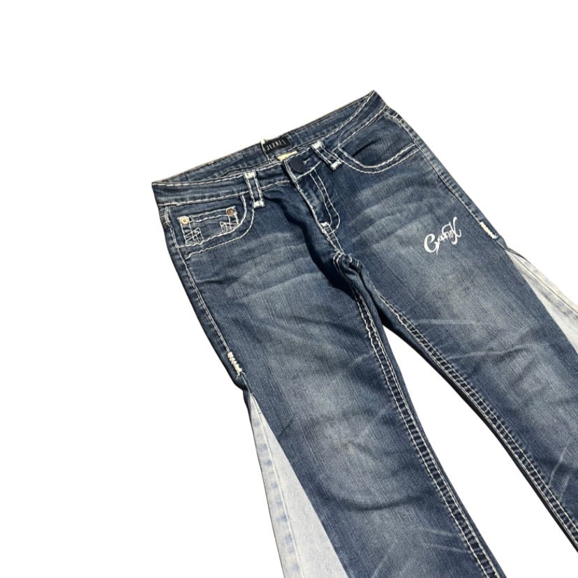 GX 01 FLARED TRUE RELIGION