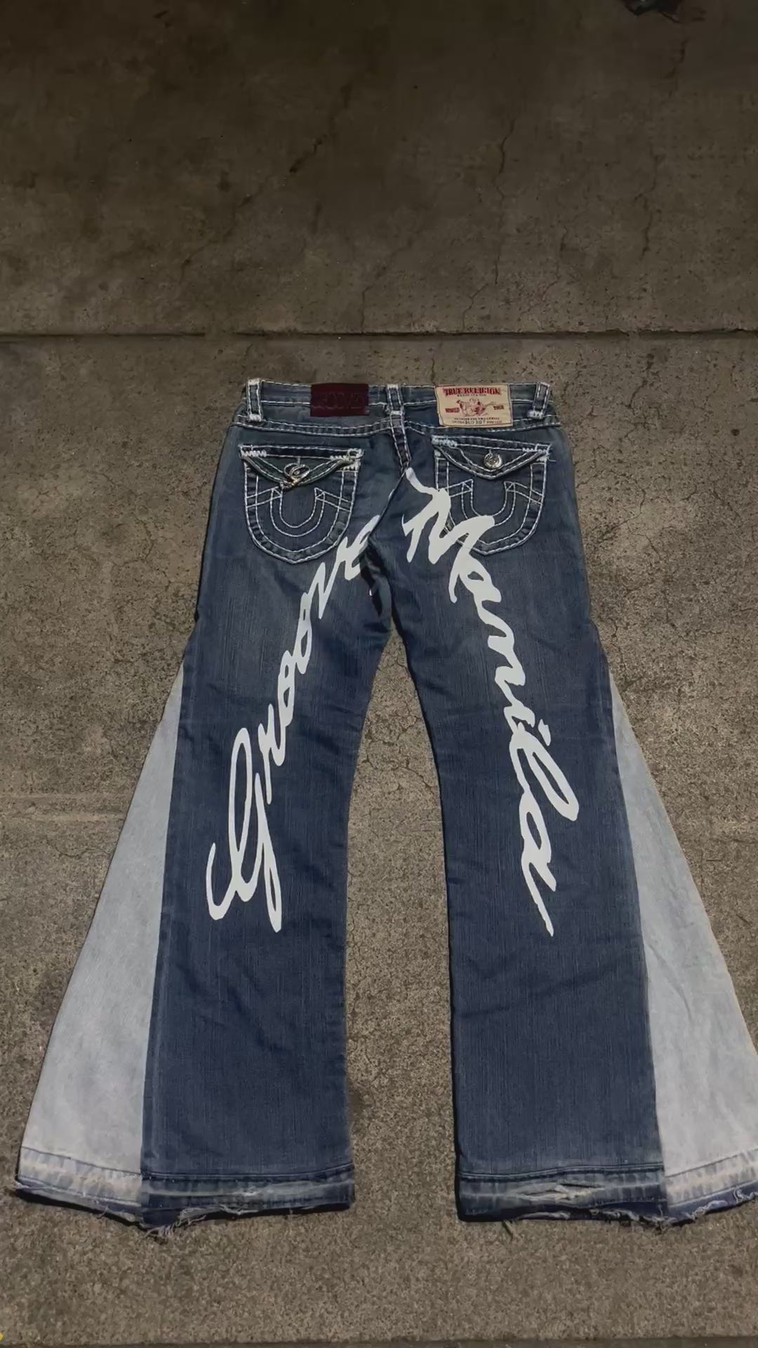 GX 01 FLARED TRUE RELIGION